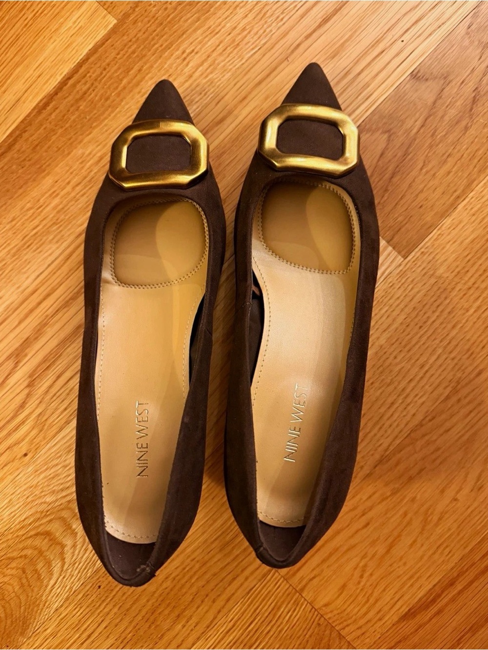 Nine West Womens Brown Suede Pointed Toe Buckle Pump